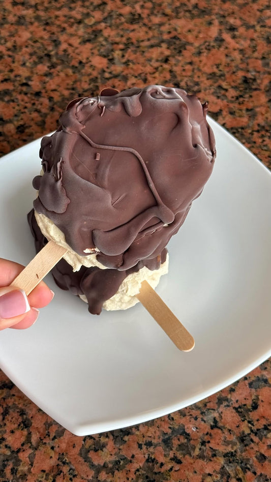 Paletas congeladas altas en proteína, sin azúcar y facilísimas de hacer🫶🏼🫶🏼 Ingredientes: 150g de yogurt griego 1/2 ...